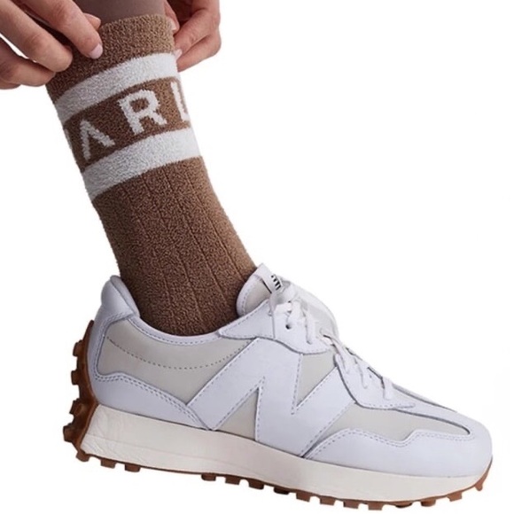 🔴 Varley Spencer Sock Brown and Soft Cream Socks! 🔥 - Picture 4 of 6